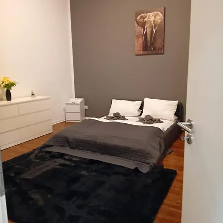 Urban Loft With Gallery & Xxl Sofa Bed Lägenhet