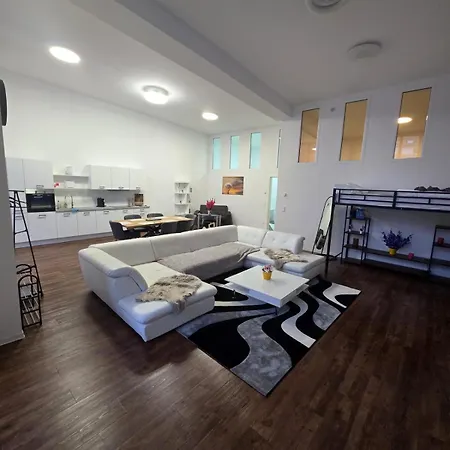 Urban Loft With Gallery & Xxl Sofa Bed