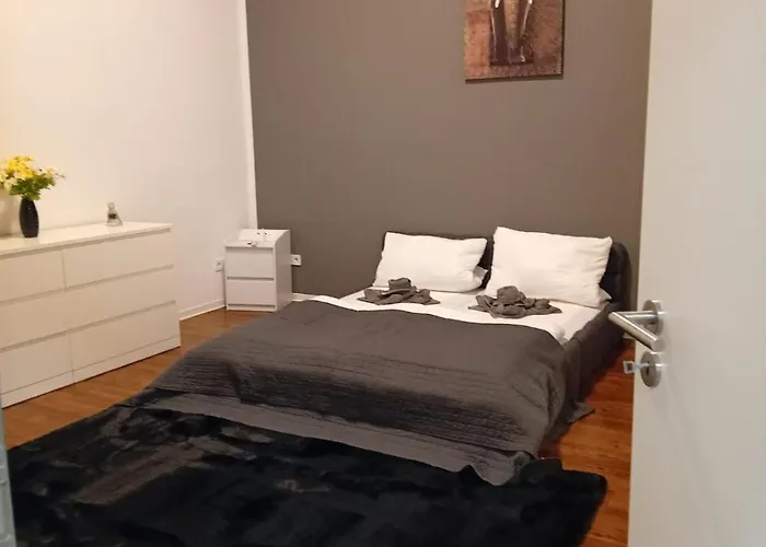 Urban Loft With Gallery & Xxl Sofa Bed Apartment