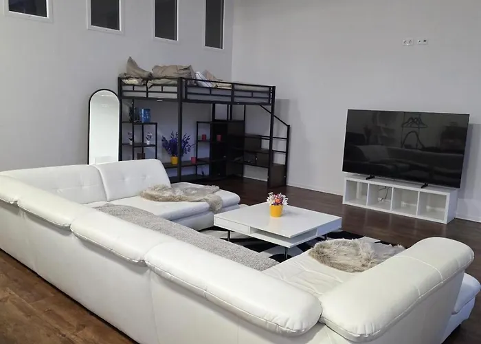 Lägenhet Urban Loft With Gallery & Xxl Sofa Bed