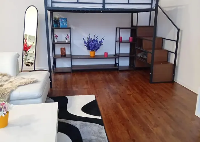 Urban Loft With Gallery & Xxl Sofa Bed Apartament *